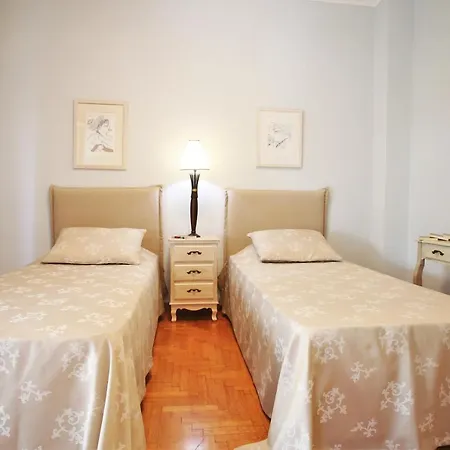 Marina's City Center 2 Bedrooms Apt Apartment *